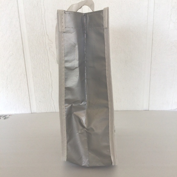 LULULEMON SILVER SMALL REUSABLE TOTE HOLIDAY 2022 - Picture 2 of 10